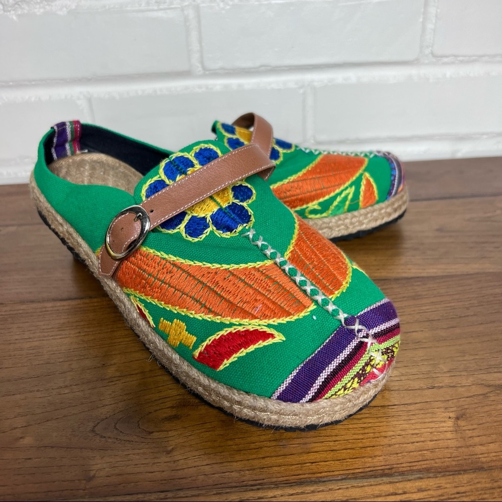 Embroidered Floral Cog Mules size 40/US 9